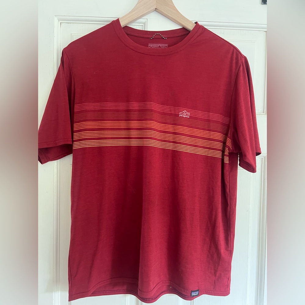 Patagonia cool daily graphic shirt Men’s medium